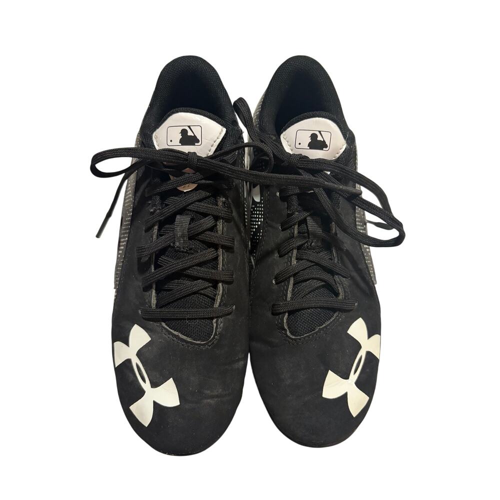 UNDER ARMOUR BLACK BASEBALL SHOES WITH MLB LOGO SIZE 3Y 3 YEARS